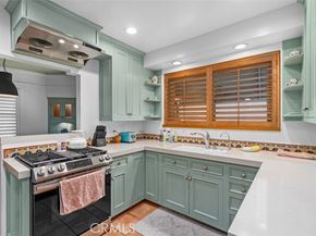 12424 Sarah Street, Studio City (los Angeles) CA 91604