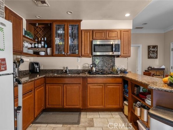10501 Oklahoma Avenue, Chatsworth (los Angeles) CA 91311