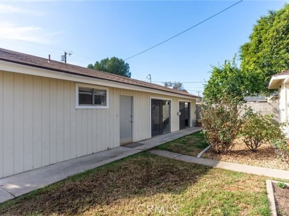 17024 Sherman Way, Los Angeles CA 91406