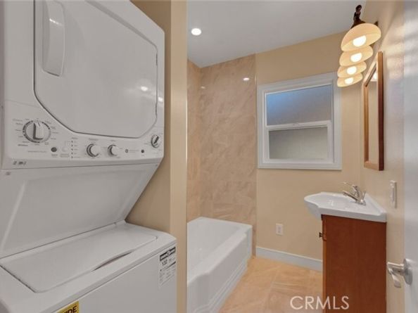 17024 Sherman Way, Los Angeles CA 91406