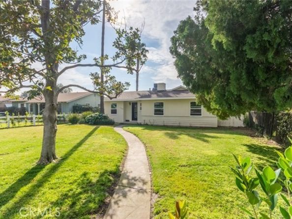 17024 Sherman Way, Los Angeles CA 91406