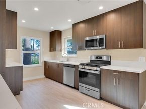 17024 Sherman Way, Los Angeles CA 91406