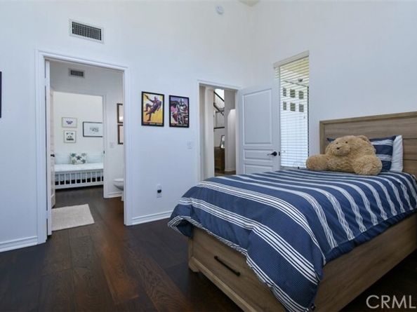 7417 Darnoch Way, West Hills (los Angeles) CA 91307