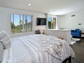 7417 Darnoch Way, West Hills (los Angeles) CA 91307