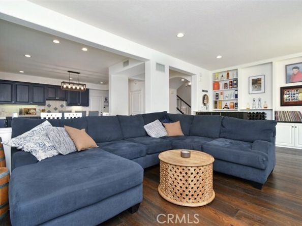 7417 Darnoch Way, West Hills (los Angeles) CA 91307