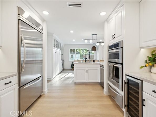 6105 Bellingham Avenue, North Hollywood (los Angeles) CA 91606