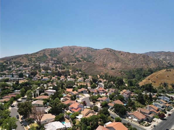 17252 Wentzel Way, Granada Hills (los Angeles) CA 91344