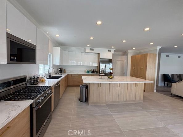 5514 SYLVIA Avenue, Tarzana (los Angeles) CA 91356