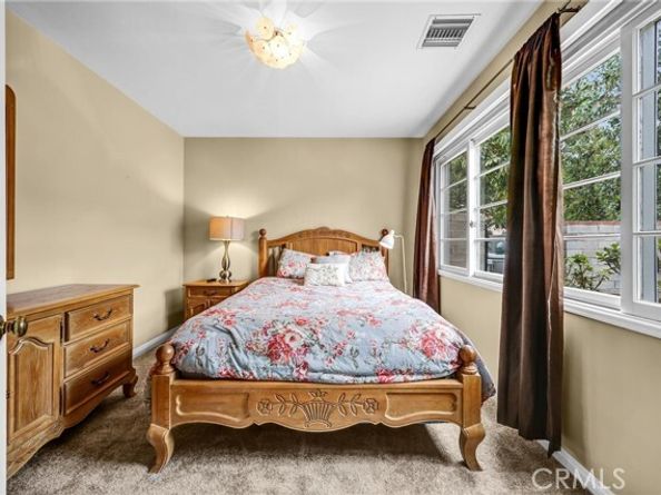 17300 Sunburst, Northridge (los Angeles) CA 91325