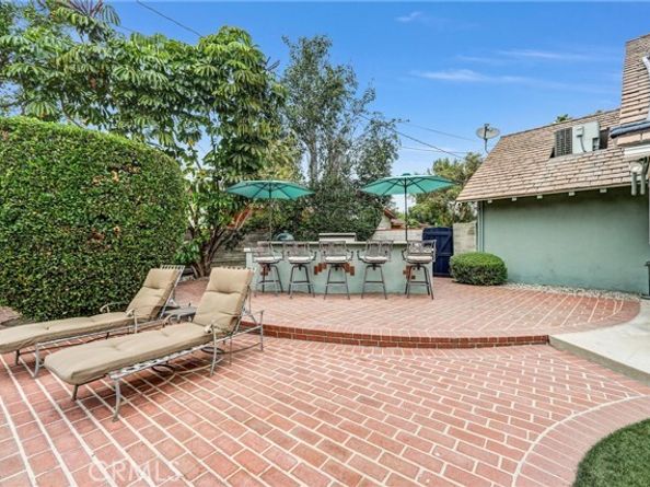 17300 Sunburst, Northridge (los Angeles) CA 91325