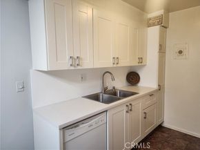 6342 Morse Avenue 207, North Hollywood (los Angeles) CA 91606