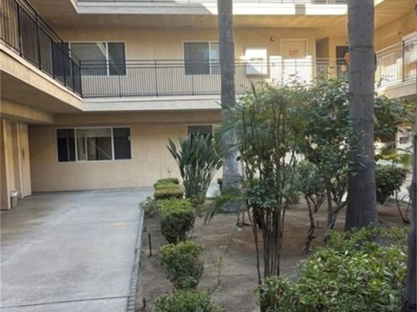 6342 Morse Avenue 207, North Hollywood (los Angeles) CA 91606