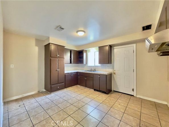 15245 Monte Street, Sylmar (los Angeles) CA 91342