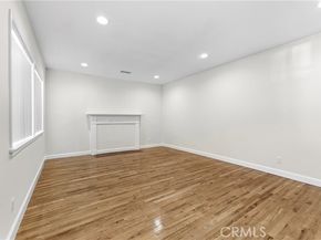 15210 Cohasset Street, Van Nuys (los Angeles) CA 91405