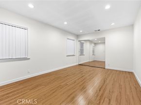 15210 Cohasset Street, Van Nuys (los Angeles) CA 91405