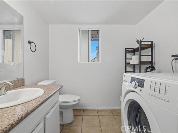 13617 Valerio Street C, Van Nuys (los Angeles) CA 91405