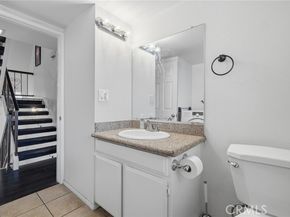 13617 Valerio Street C, Van Nuys (los Angeles) CA 91405