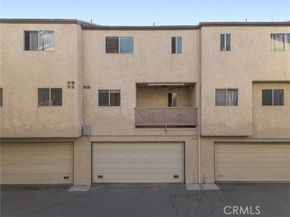 13617 Valerio Street C, Van Nuys (los Angeles) CA 91405