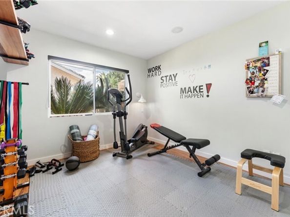 7454 Sausalito Avenue, West Hills (los Angeles) CA 91307