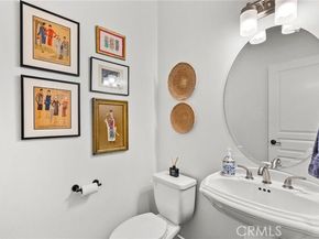 7417 Darnoch Way, West Hills (los Angeles) CA 91307