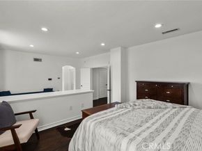 7417 Darnoch Way, West Hills (los Angeles) CA 91307