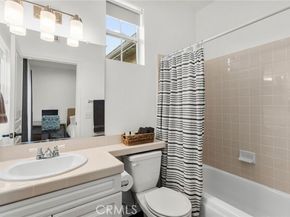 7417 Darnoch Way, West Hills (los Angeles) CA 91307