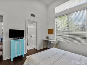 7417 Darnoch Way, West Hills (los Angeles) CA 91307