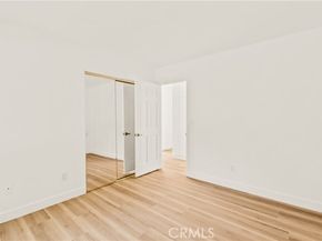 8971 Moorcroft, West Hills (los Angeles) CA 91304