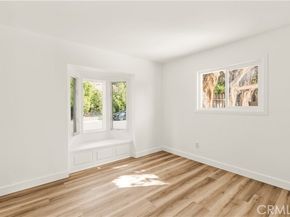 8971 Moorcroft, West Hills (los Angeles) CA 91304