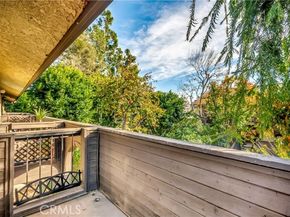 7308 Corbin Avenue G, Reseda (los Angeles) CA 91335