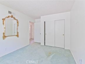 24435 Gilmore, West Hills (los Angeles) CA 91307
