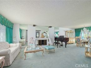 24435 Gilmore, West Hills (los Angeles) CA 91307