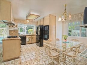 24435 Gilmore, West Hills (los Angeles) CA 91307