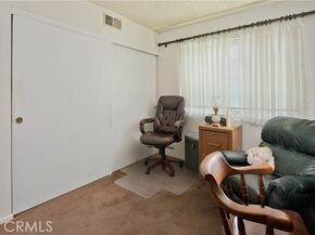 24435 Gilmore, West Hills (los Angeles) CA 91307