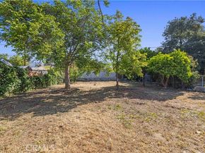 12948 Phillippi Avenue, Sylmar (los Angeles) CA 91342