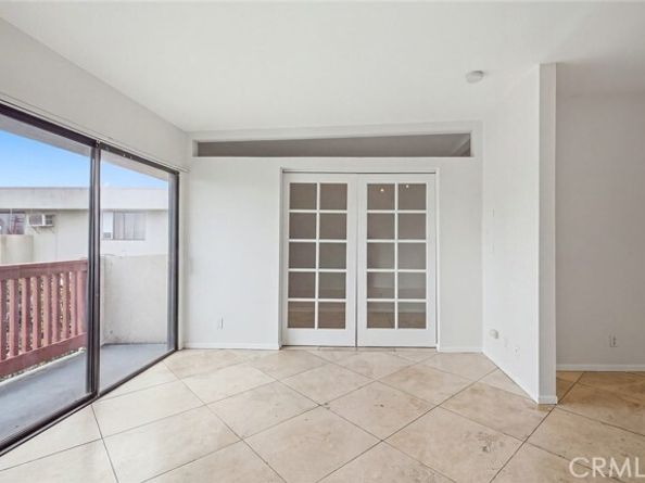20234 Cantara Street 330, Canoga Park (los Angeles) CA 91306