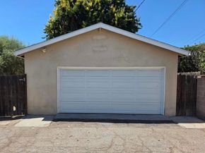 7748 De Soto Avenue, Canoga Park (los Angeles) CA 91304