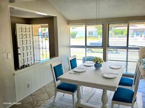 7748 De Soto Avenue, Canoga Park (los Angeles) CA 91304