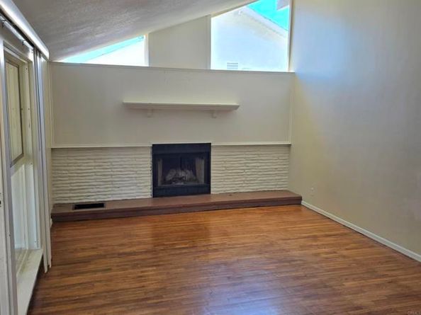 7748 De Soto Avenue, Canoga Park (los Angeles) CA 91304