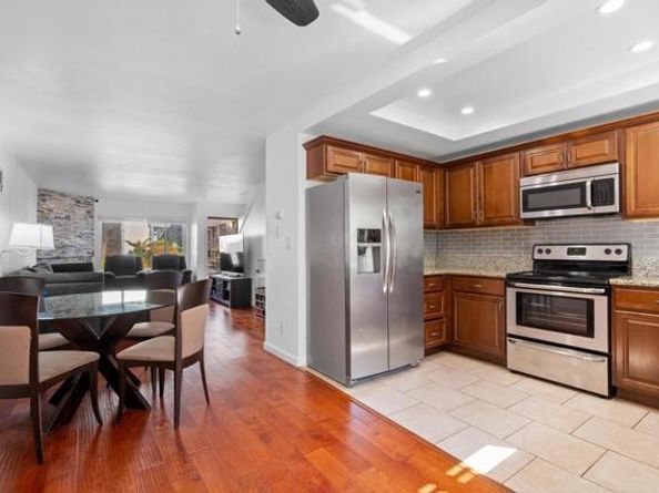 3414 Los Mochis Way, Oceanside CA 92056