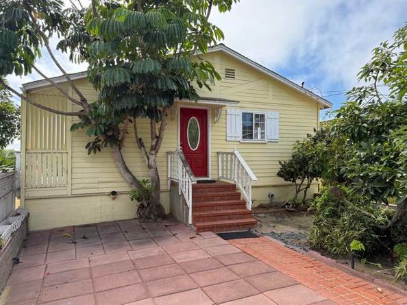 534 Ocean View Avenue, Encinitas CA 92024