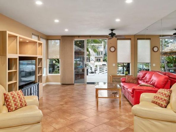 4617 Park Dr, Carlsbad CA 92008