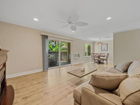 8548 Via Mallorca E, La Jolla (san Diego) CA 92037