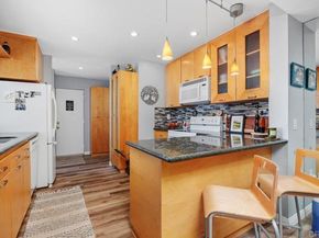 1081 Woodlake Dr, Cardiff By The Sea (encinitas) CA 92007