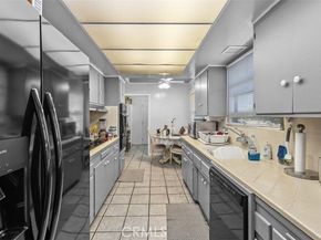13082 Palomar, Tustin CA 92705