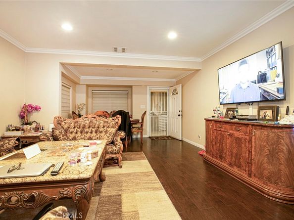 536 E Cedar Avenue, Burbank CA 91501