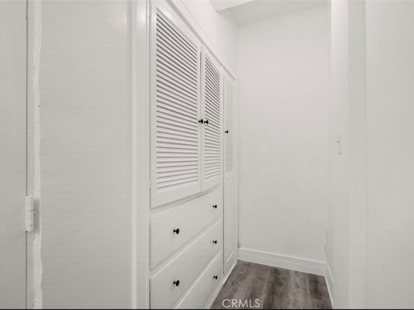 2121 James M Wood Boulevard 221, Los Angeles CA 90006