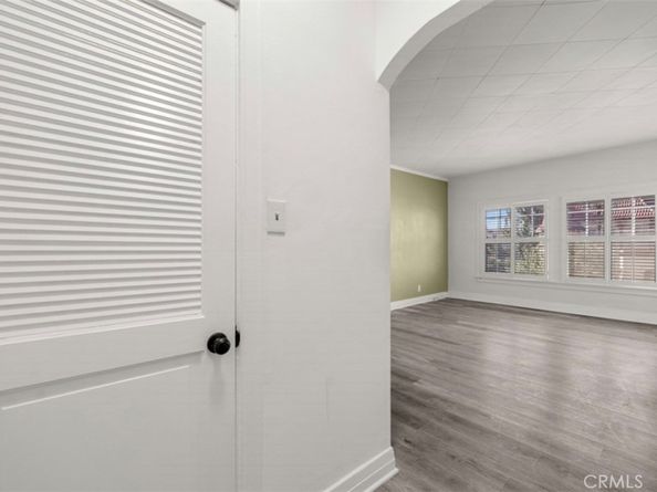 2121 James M Wood Boulevard 221, Los Angeles CA 90006