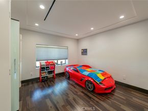 18720 San Fernando Mission, Porter Ranch CA 91326