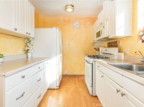 11020 Scoville Avenue, Sunland CA 91040